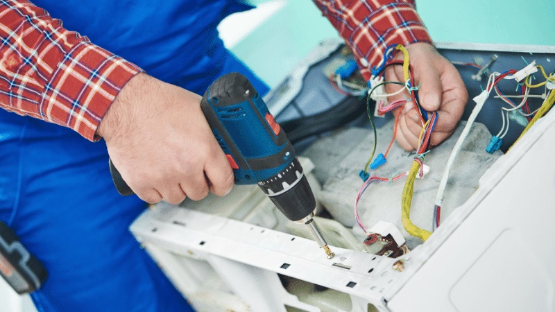 Karabağlar Mitsubishi Mitsubishi çamaşır makinesi kart tamiri – Su almama arızası orijinal parça ile giderildi. - Teknik servis örneği